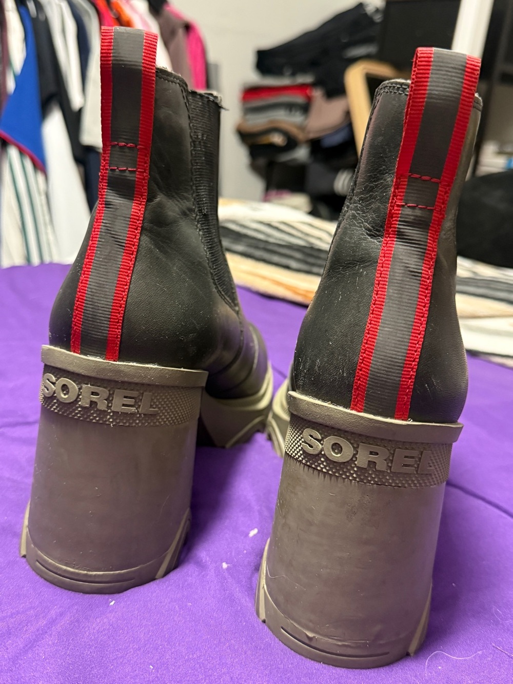 Sorel Black Leather Ankle Boots with Red Rear Stripe